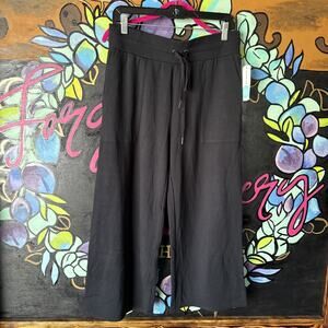 Thread For Thought Carrie Wide Leg Crop, Black, Medium